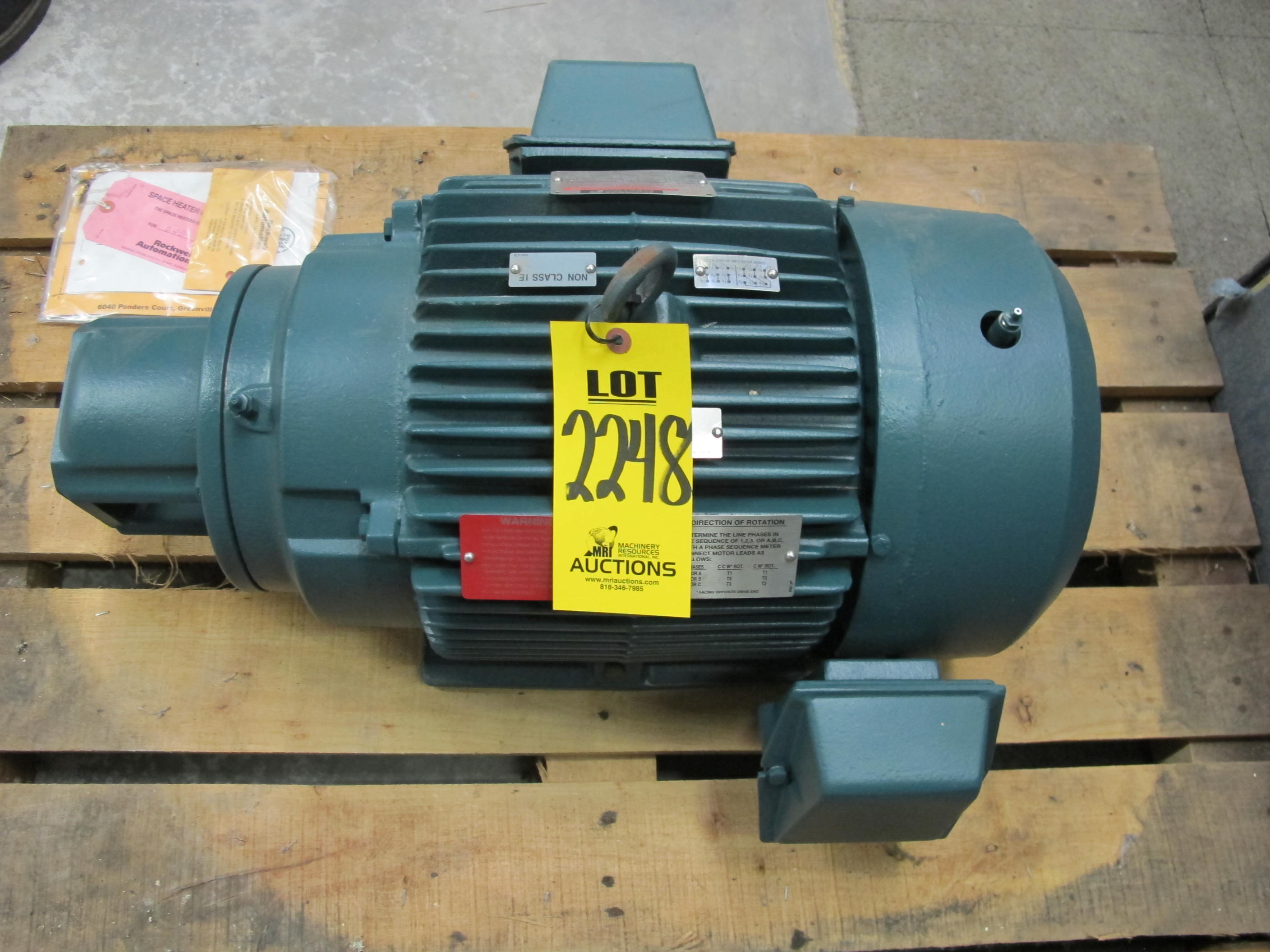 MOTOR, ELECTRIC TYPE, 10 HORSEPOWER, 230/460VAC 3 PHASE 60HZ ELEC RATING, 1160 RPM, 256TY FRAME, 27.6/13.8 AMPS, TEFC ENCLOSURE, CONTINUOUS DUTY, 1.0 SERVICE FACTOR. 20W, 120V SPACE HEATER. PART # 1YF883321 (W-44) LOADING & HANDLING FEE $15-